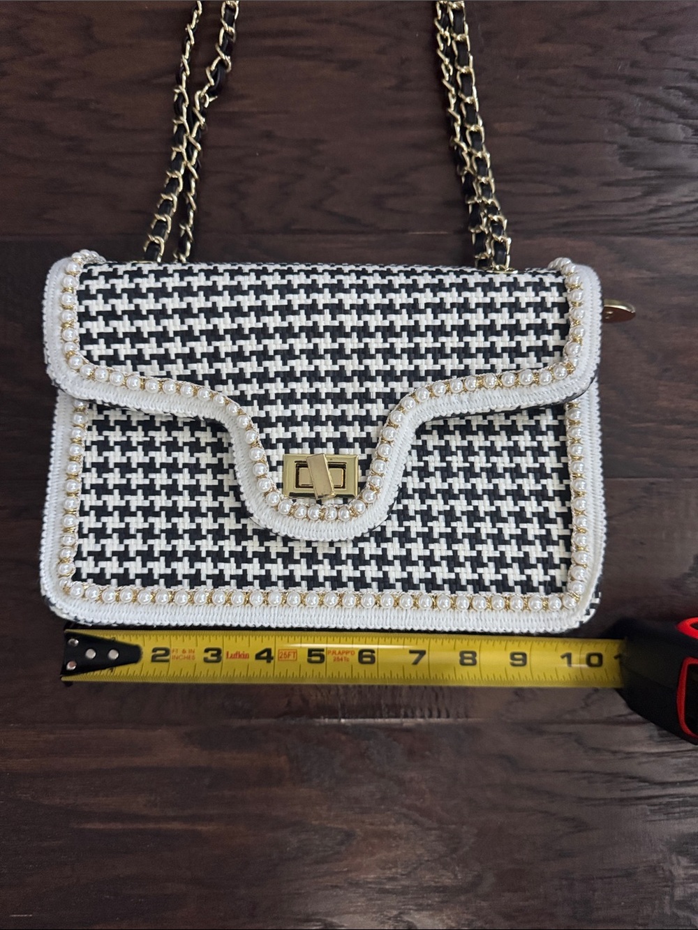 Women's Black & White Houndstooth Chain Shoulder Bag by - Picture 5 of 11